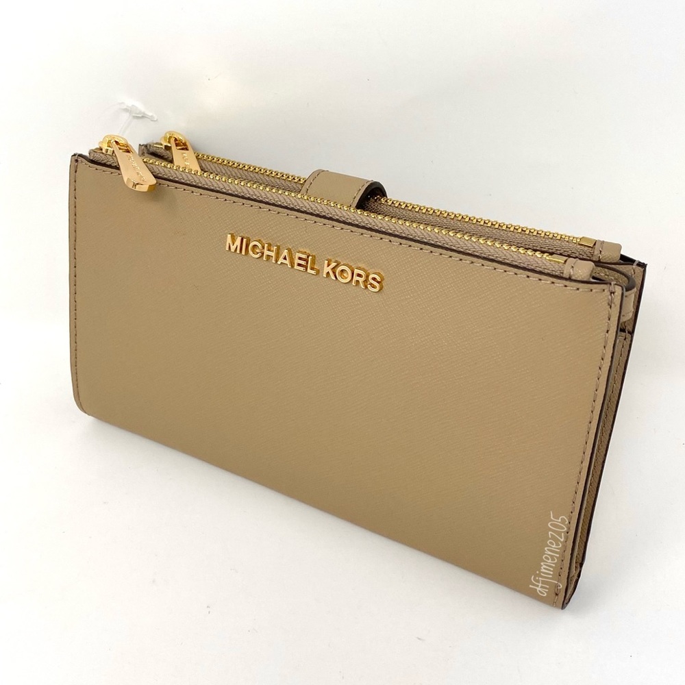 NWT Large Double Zip Wristlet